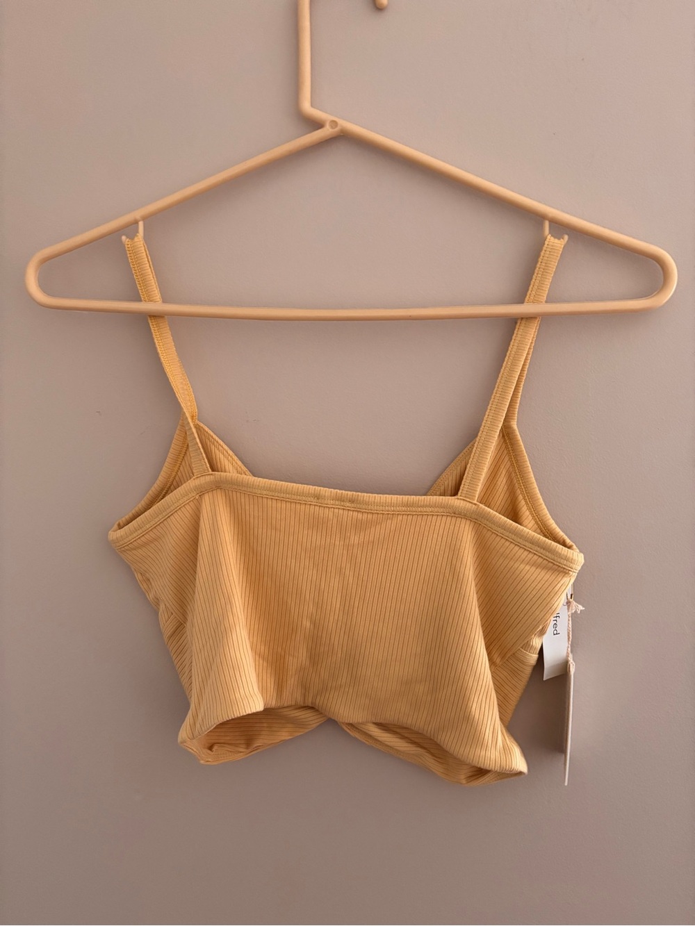 NWT | aritzia Wilfred Twist-Front Ribbed Crop Top in butter yellow - Picture 4 of 4